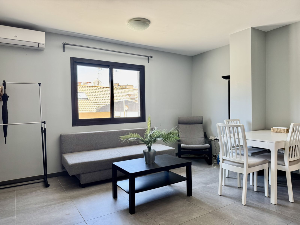 2 Bed Apartment for sale in Fuengirola Costa Del Sol, Málaga, Spain