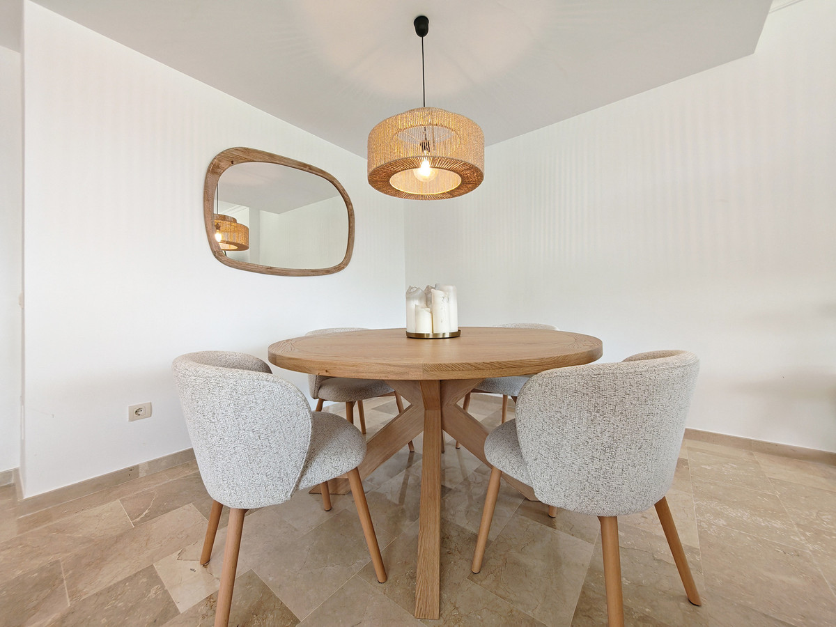 2 Bed Apartment for sale in La Mairena Costa Del Sol, Málaga, Spain