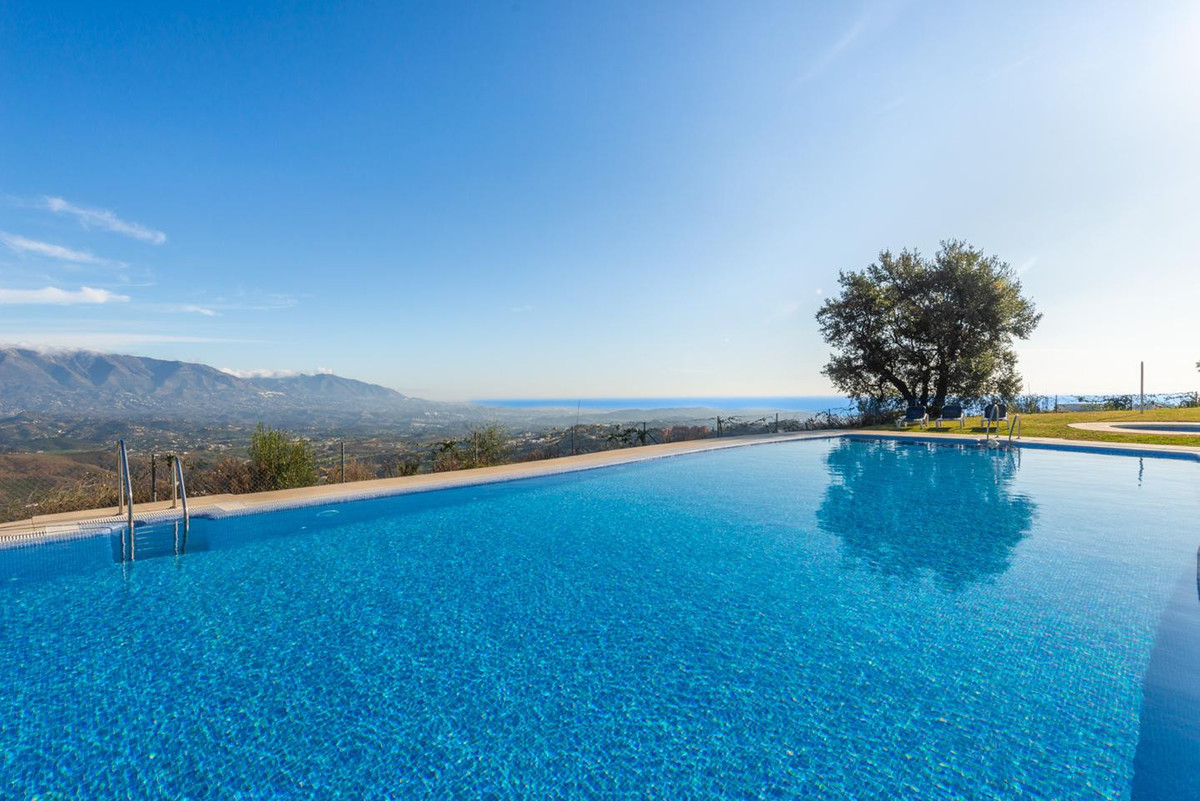 Se vende Pareada de 3 dormitorios en Costa Del Sol, Málaga, España
