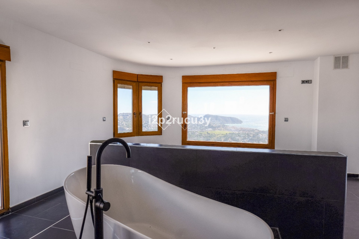 4 Bed Townhouse for sale in Moraira Costa Blanca, Alicante, Spain
