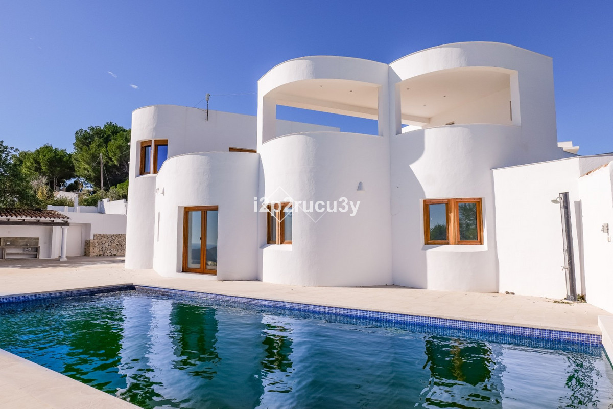 4 Bed Townhouse for sale in Moraira Costa Blanca, Alicante, Spain