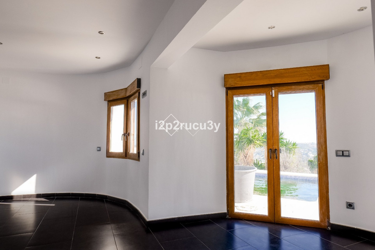 4 Bed Townhouse for sale in Moraira Costa Blanca, Alicante, Spain
