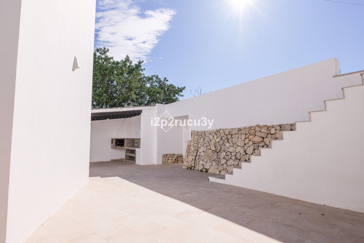 4 Bed Townhouse for sale in Moraira Costa Blanca, Alicante, Spain
