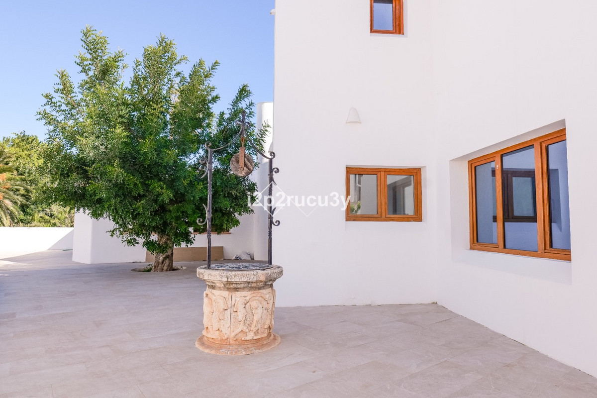 4 Bed Townhouse for sale in Moraira Costa Blanca, Alicante, Spain