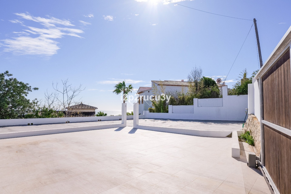 4 Bed Townhouse for sale in Moraira Costa Blanca, Alicante, Spain