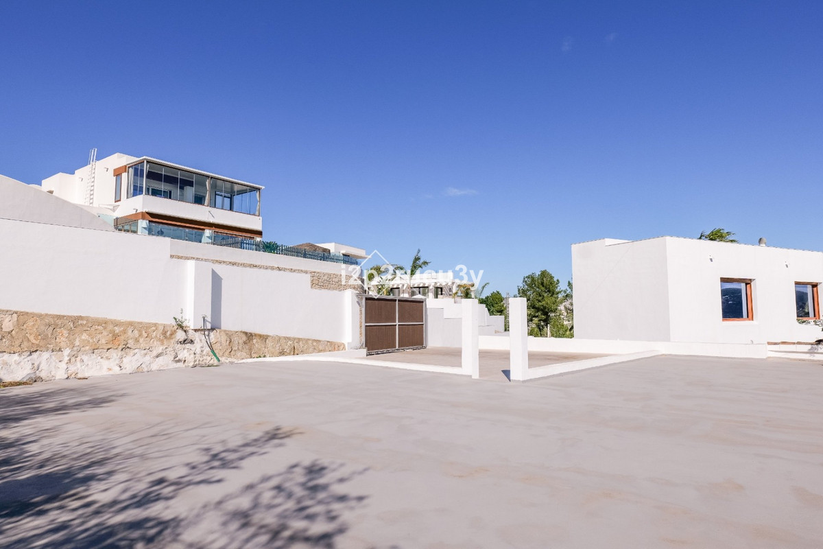4 Bed Townhouse for sale in Moraira Costa Blanca, Alicante, Spain