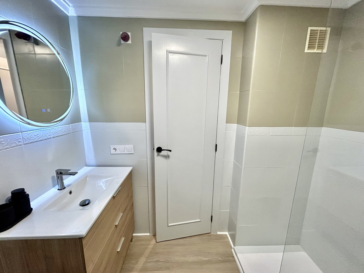 1 Bed Apartment for sale in Torrevieja Costa Blanca, Alicante, Spain