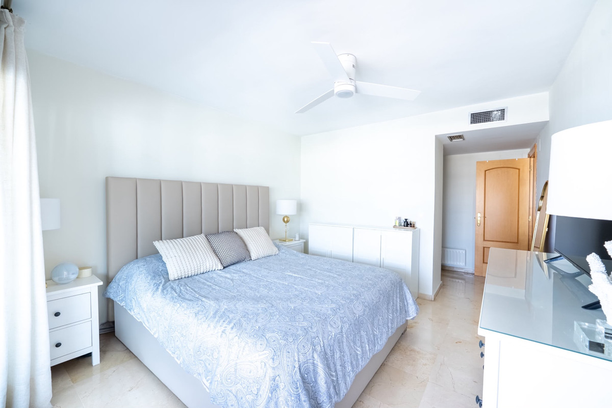 2 Bed Apartment for sale in San Pedro De Alcántara Costa Del Sol, Málaga, Spain