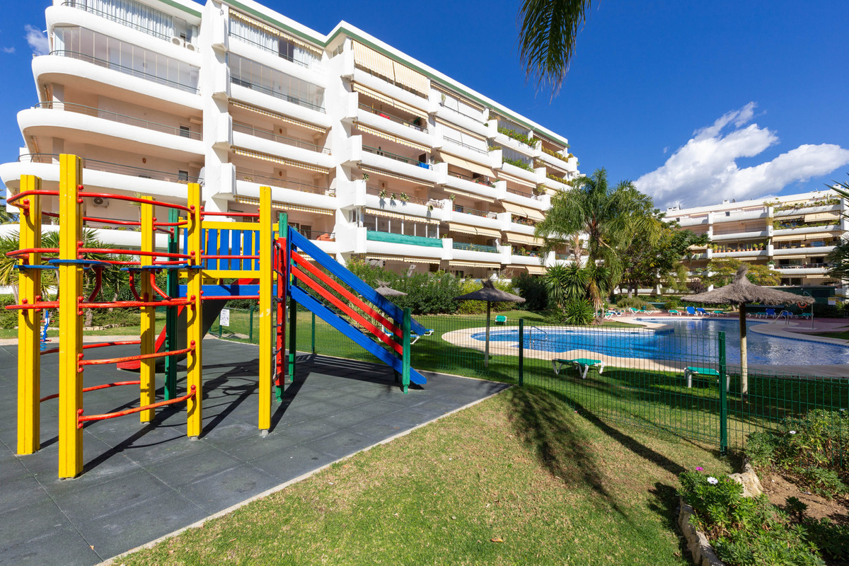 2 Bed Apartment for sale in San Pedro De Alcántara Costa Del Sol, Málaga, Spain