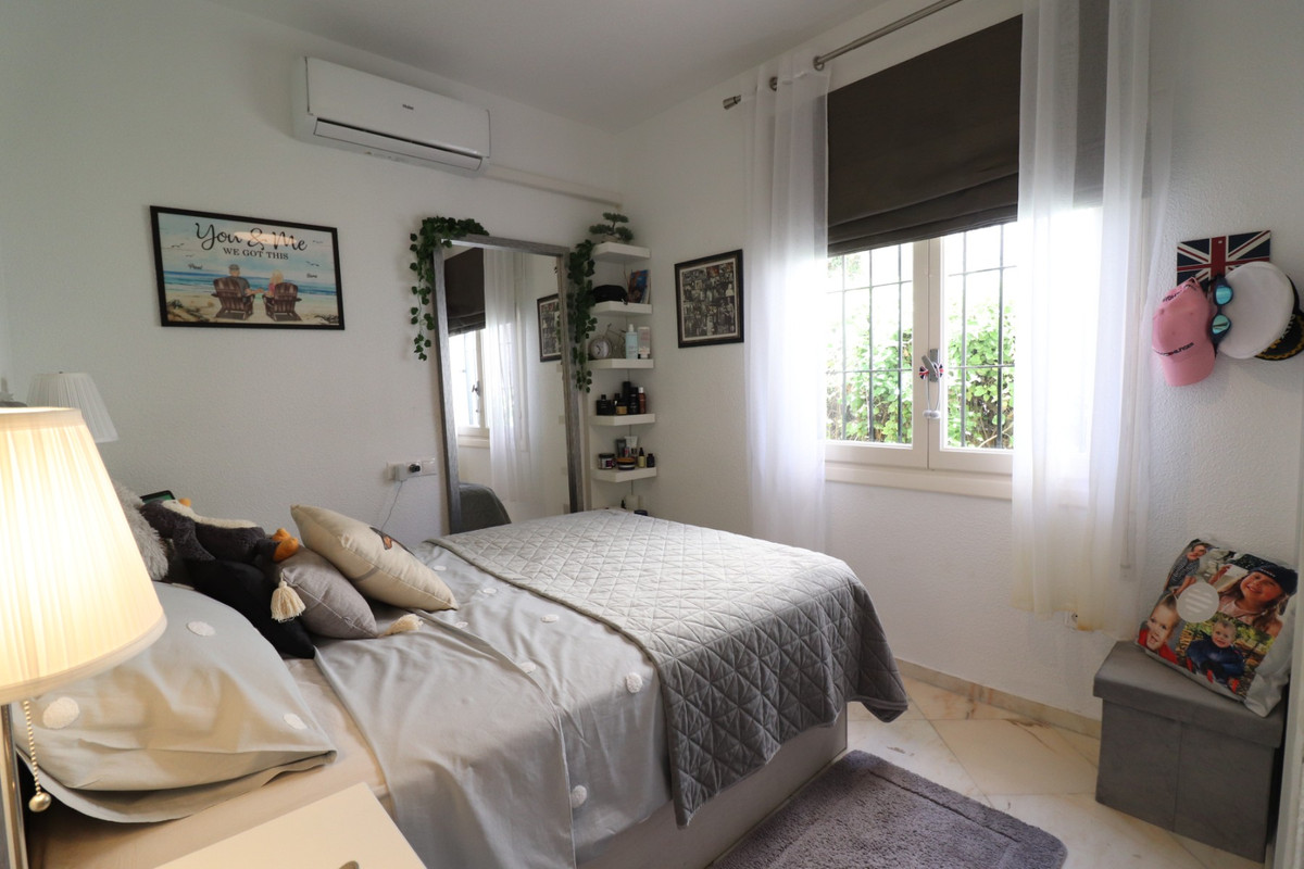2 Bed Townhouse for sale in Villamartin Costa Blanca, Alicante, Spain