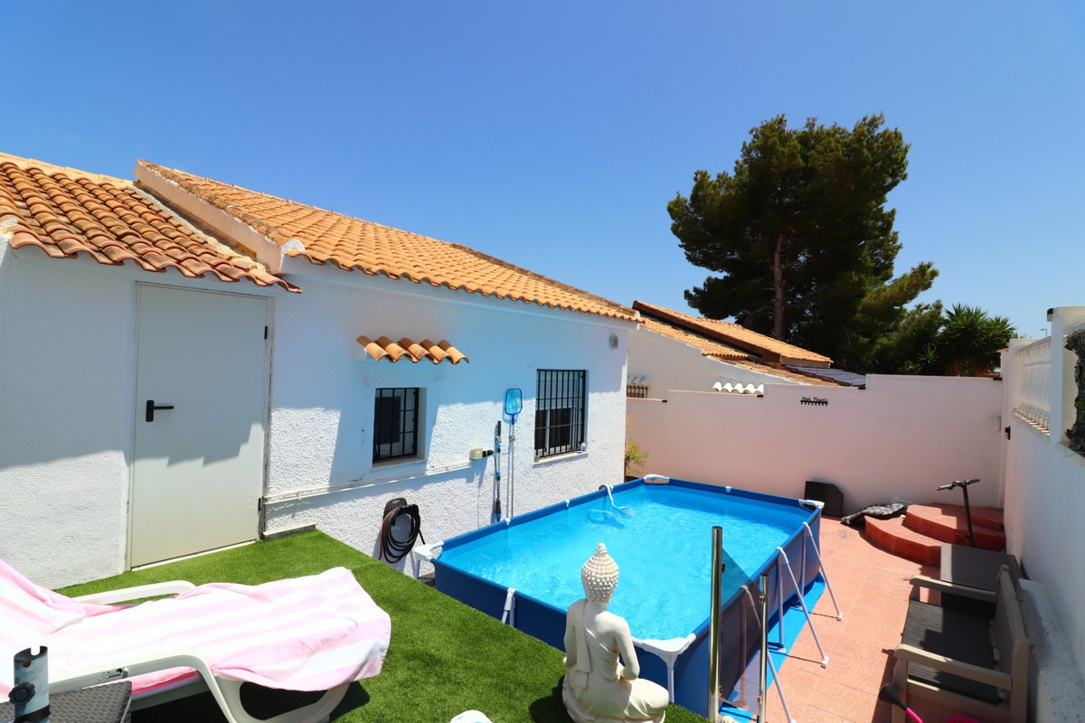 2 Bed Townhouse for sale in Villamartin Costa Blanca, Alicante, Spain