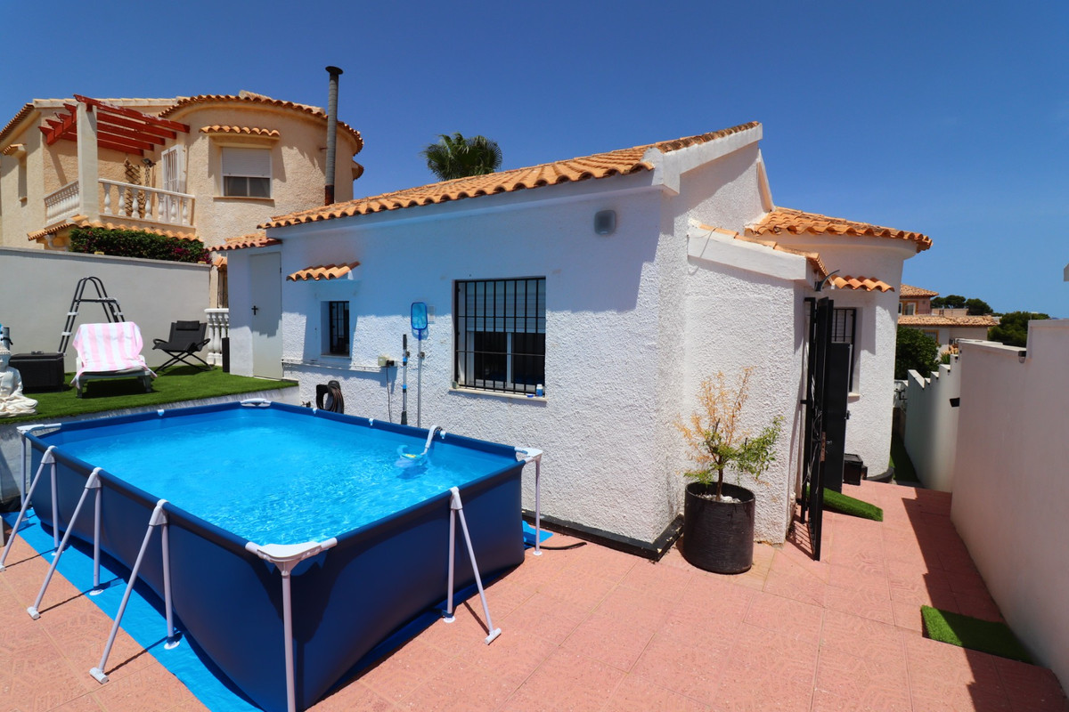 2 Bed Townhouse for sale in Villamartin Costa Blanca, Alicante, Spain