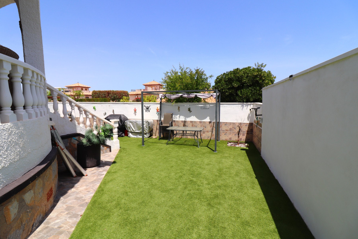 2 Bed Townhouse for sale in Villamartin Costa Blanca, Alicante, Spain