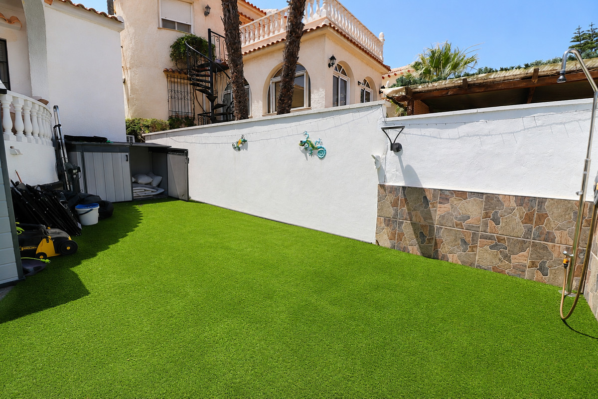 2 Bed Townhouse for sale in Villamartin Costa Blanca, Alicante, Spain