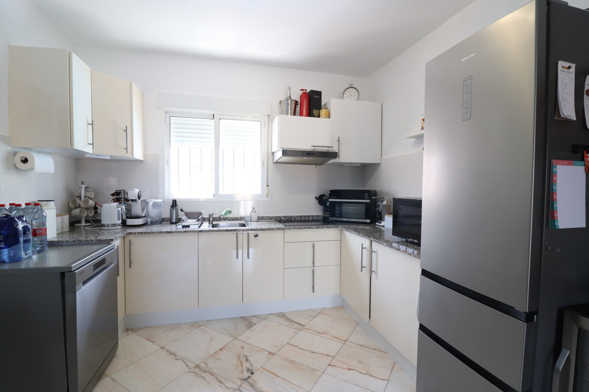 2 Bed Townhouse for sale in Villamartin Costa Blanca, Alicante, Spain