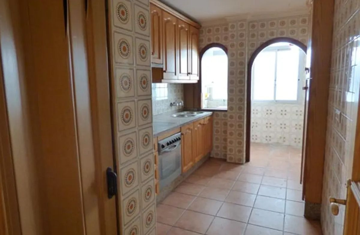 3 Bed Apartment for sale in Estepona Costa Del Sol, Málaga, Spain