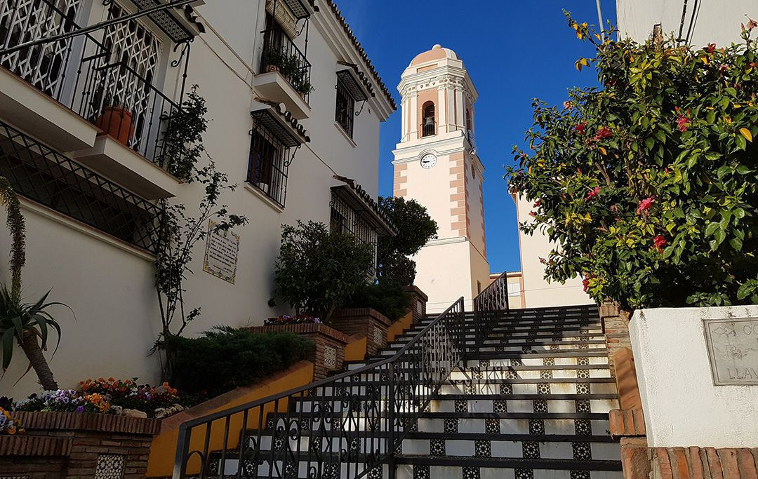 3 Bed Apartment for sale in Estepona Costa Del Sol, Málaga, Spain