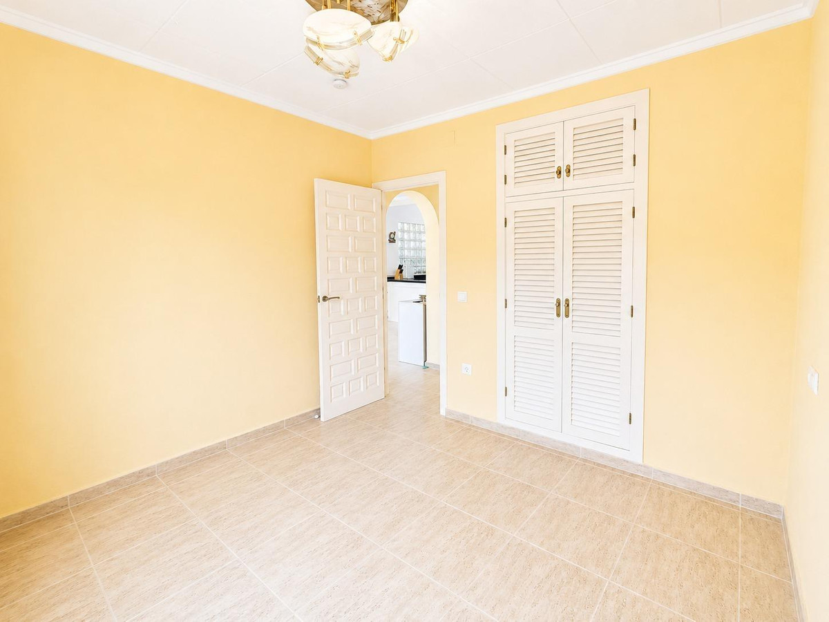 Se vende Villa - Chalet de 3 dormitorios en Costa Blanca, Alicante, España