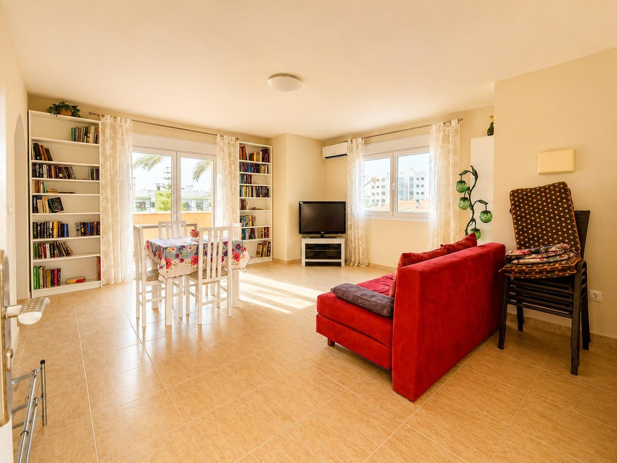 Se vende Villa - Chalet de 3 dormitorios en Costa Blanca, Alicante, España