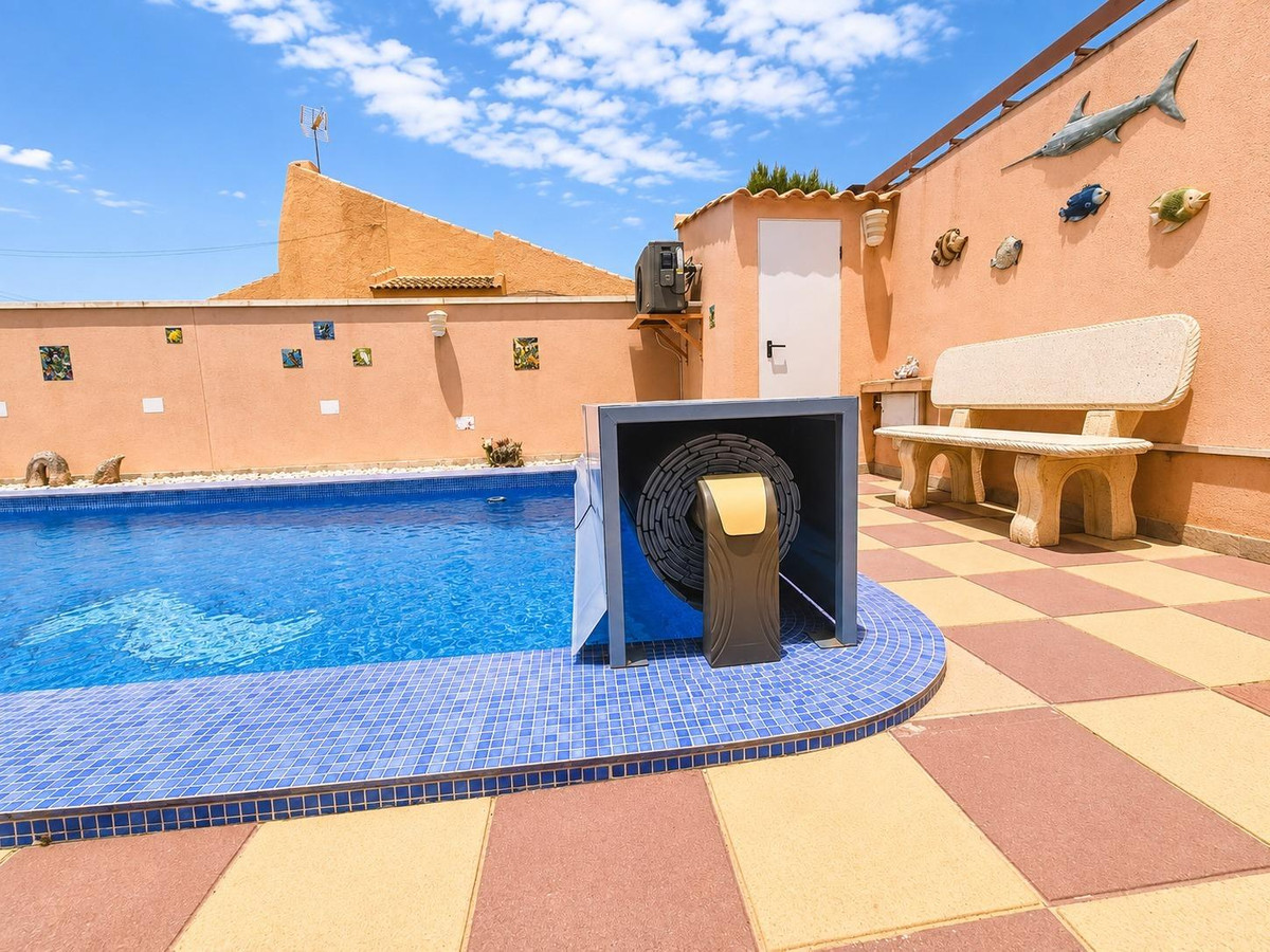 Se vende Villa - Chalet de 3 dormitorios en Costa Blanca, Alicante, España