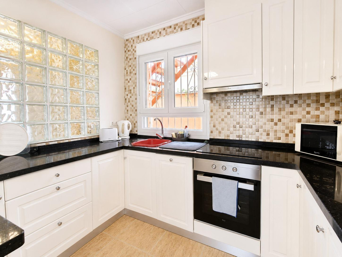 Se vende Villa - Chalet de 3 dormitorios en Costa Blanca, Alicante, España