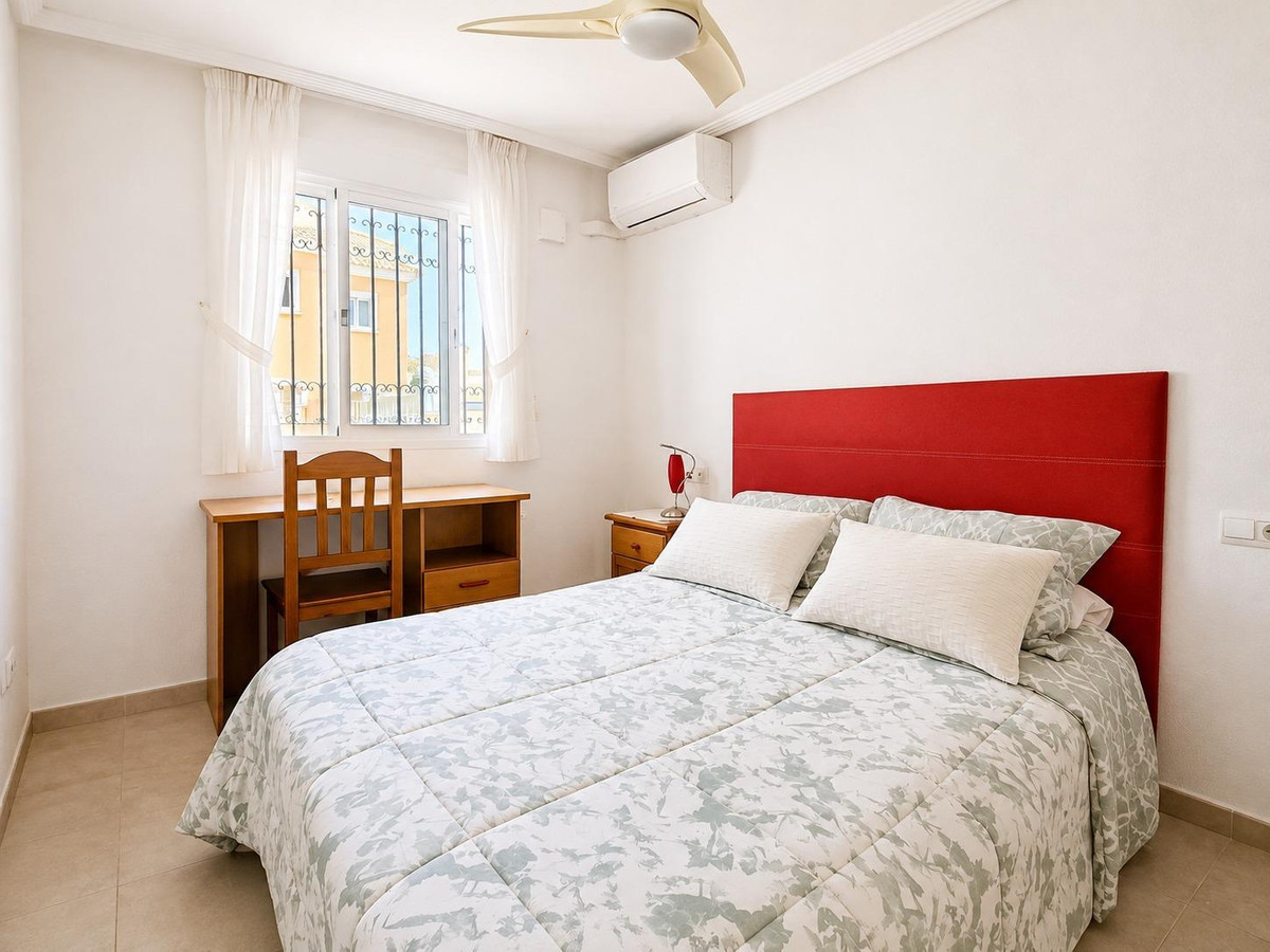2 Bed Townhouse for sale in Playa Flamenca Costa Blanca, Alicante, Spain