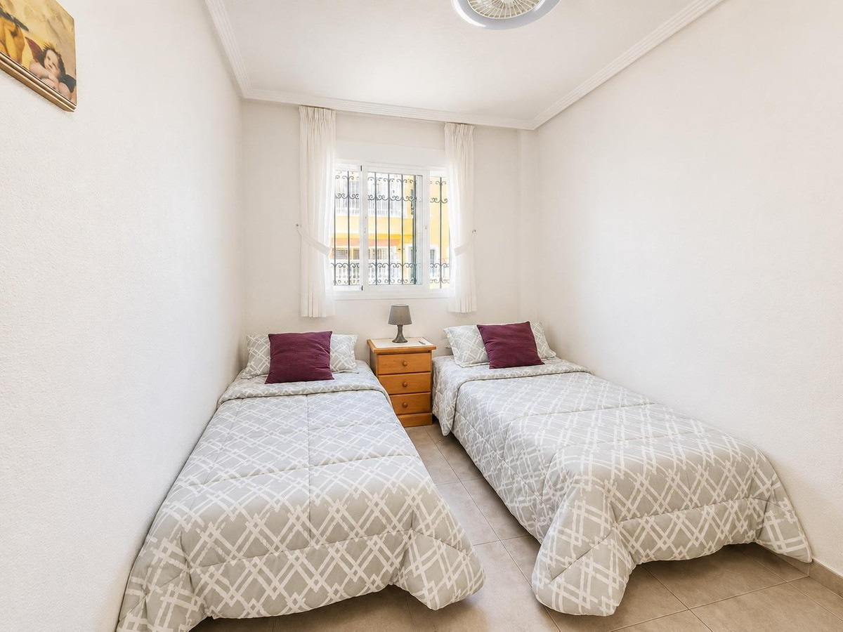 2 Bed Townhouse for sale in Playa Flamenca Costa Blanca, Alicante, Spain