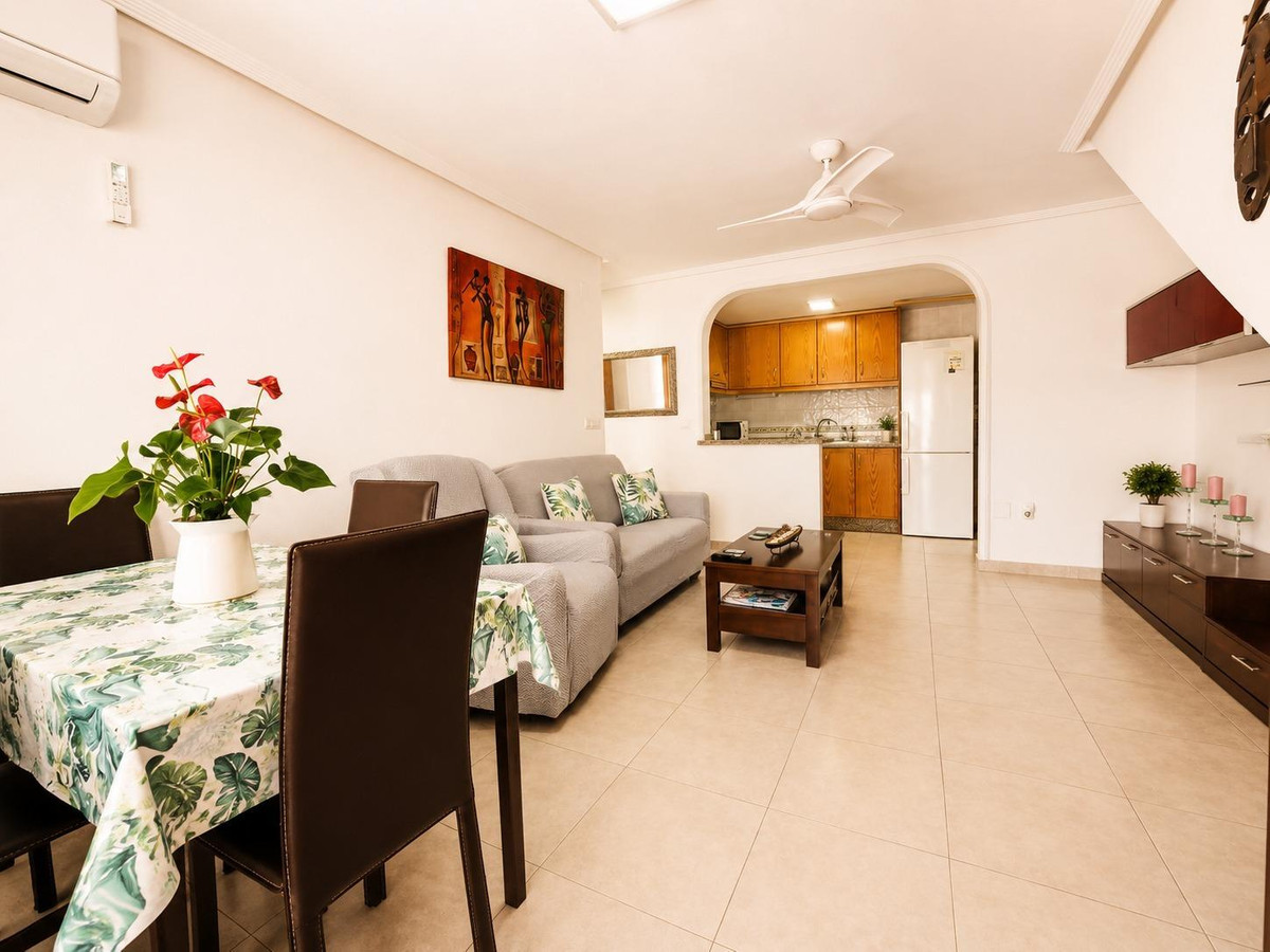 2 Bed Townhouse for sale in Playa Flamenca Costa Blanca, Alicante, Spain