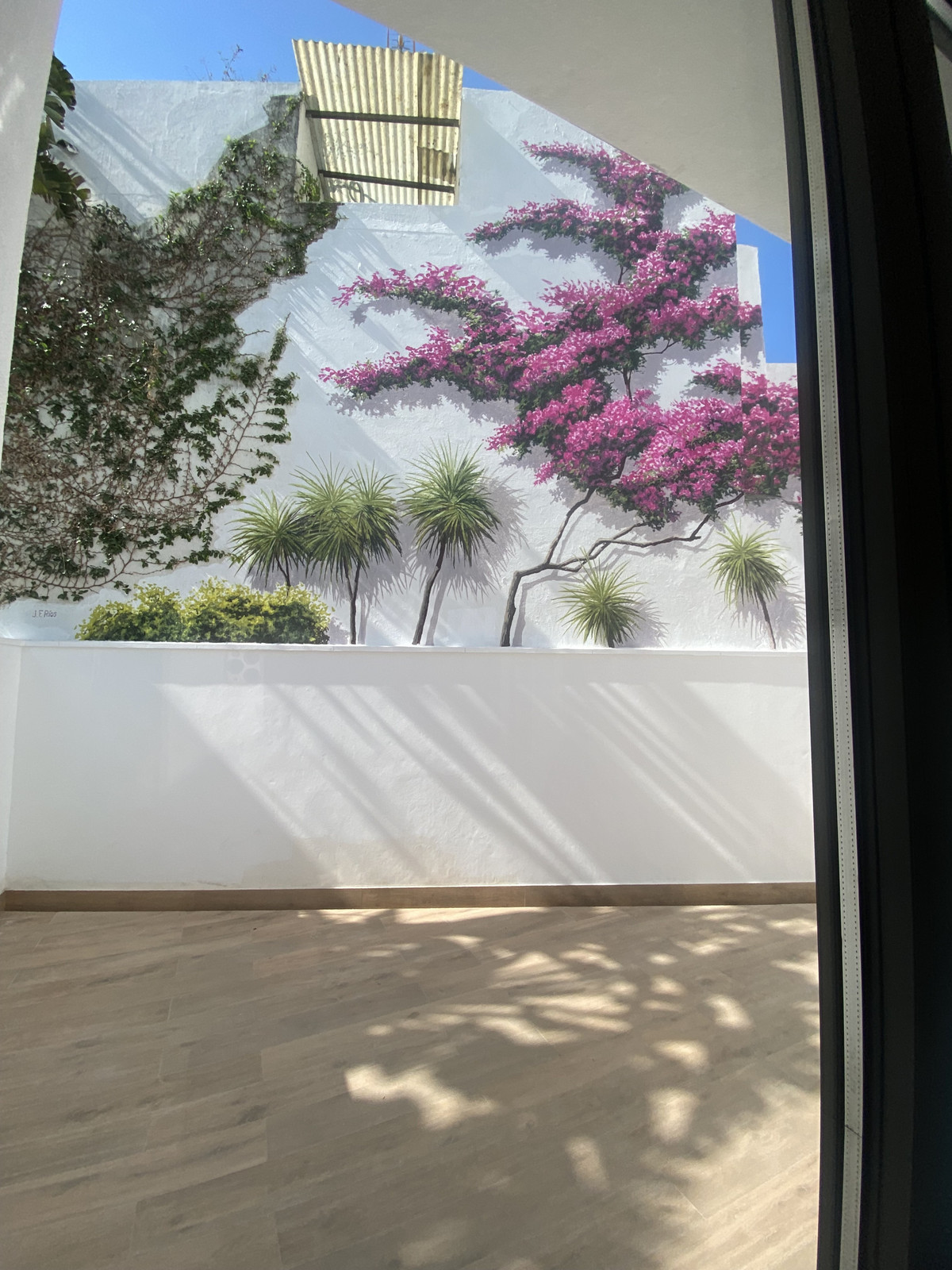 9 Bed Commercial unit for sale in Estepona Costa Del Sol, Málaga, Spain