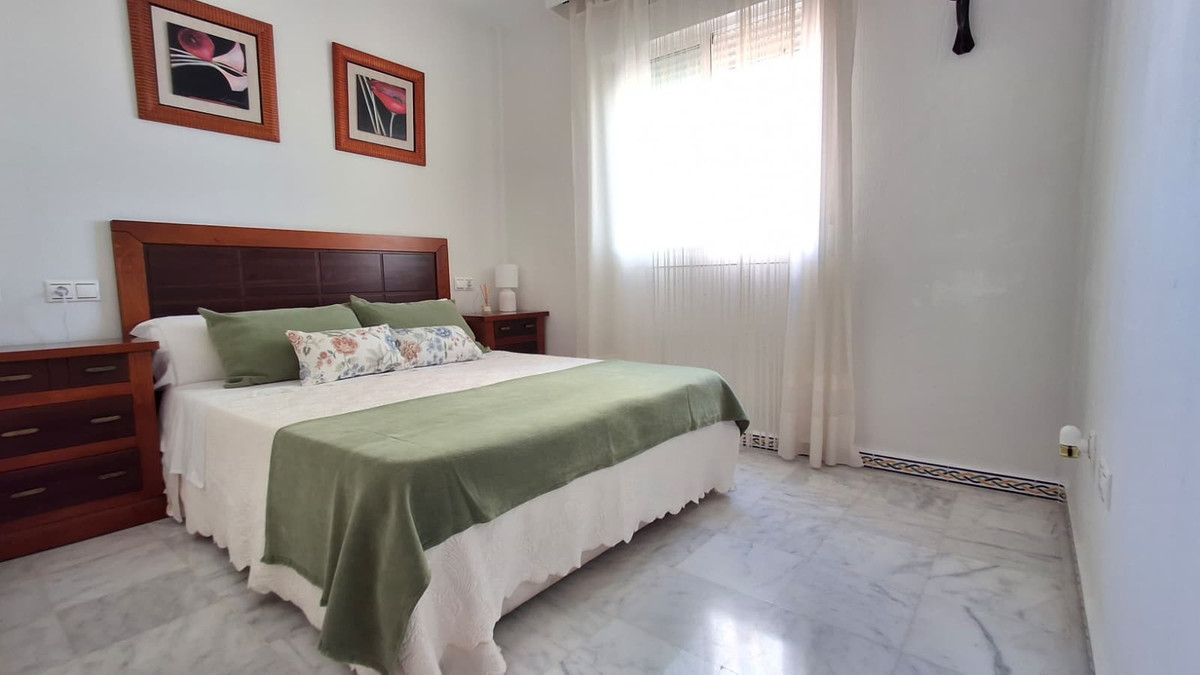 2 Bed Apartment for sale in Playa De Los Locos Costa Blanca, Alicante, Spain