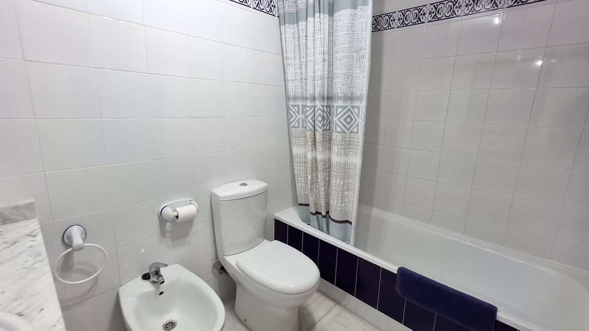 2 Bed Apartment for sale in Playa De Los Locos Costa Blanca, Alicante, Spain