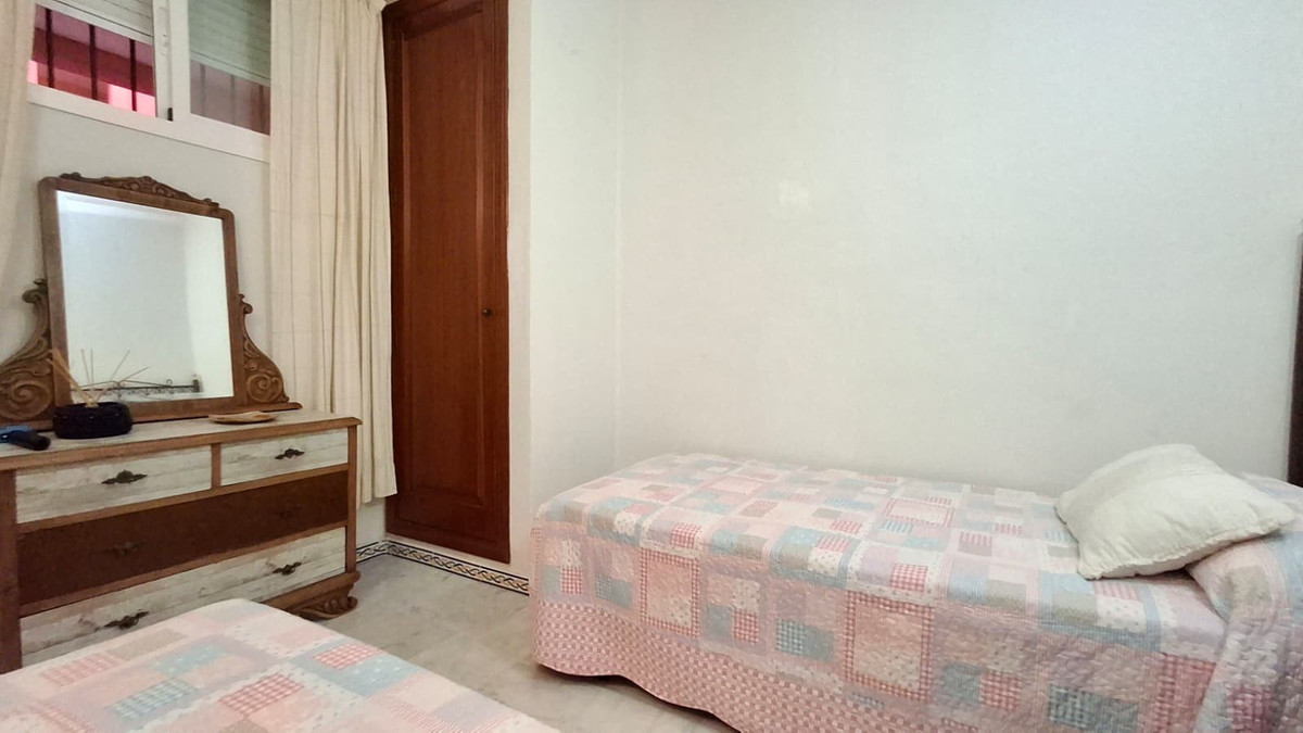 2 Bed Apartment for sale in Playa De Los Locos Costa Blanca, Alicante, Spain