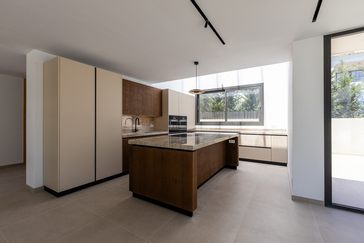 8 Bed Townhouse for sale in Cortijo Blanco Costa Del Sol, Málaga, Spain