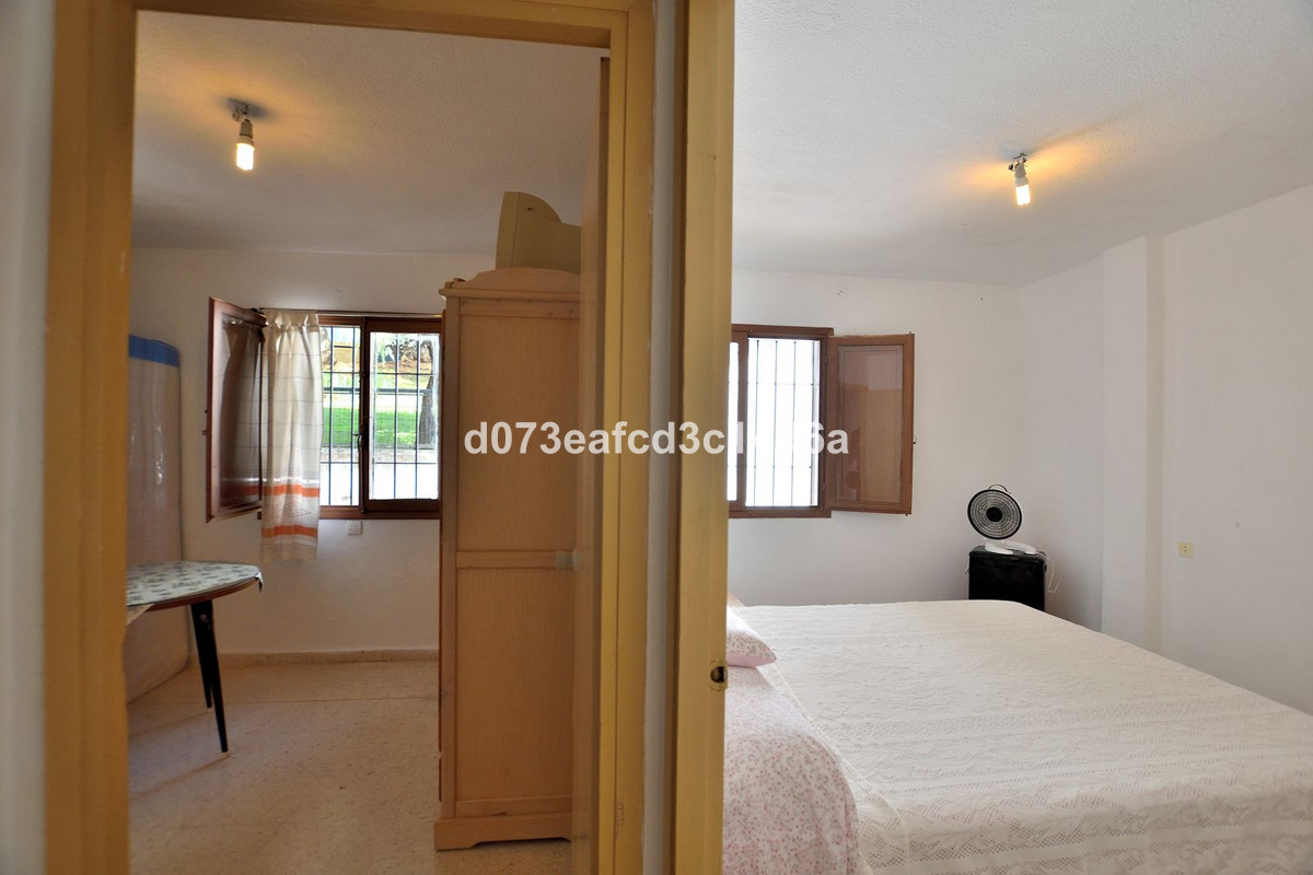 3 Bed Apartment for sale in Ronda Costa Del Sol, Málaga, Spain