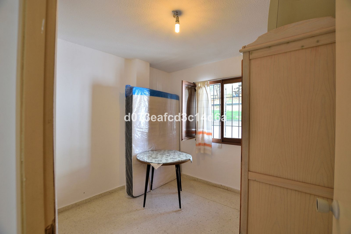 3 Bed Apartment for sale in Ronda Costa Del Sol, Málaga, Spain
