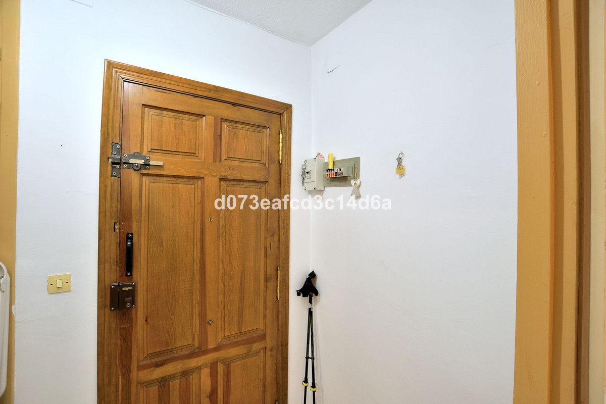 3 Bed Apartment for sale in Ronda Costa Del Sol, Málaga, Spain