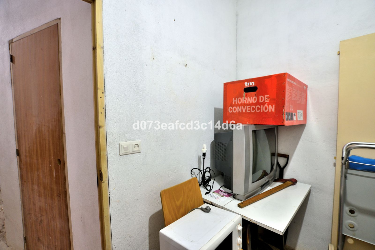 3 Bed Apartment for sale in Ronda Costa Del Sol, Málaga, Spain