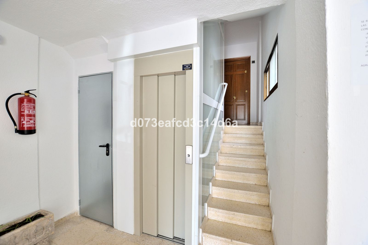 3 Bed Apartment for sale in Ronda Costa Del Sol, Málaga, Spain
