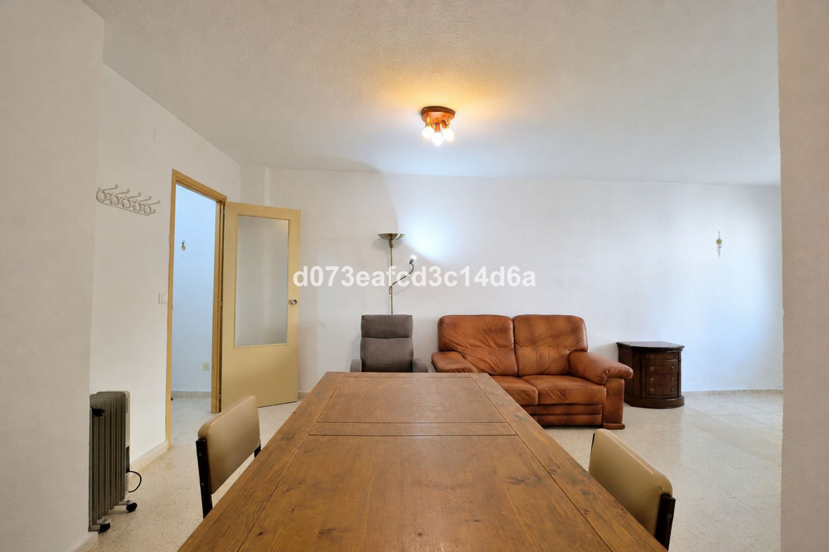 3 Bed Apartment for sale in Ronda Costa Del Sol, Málaga, Spain