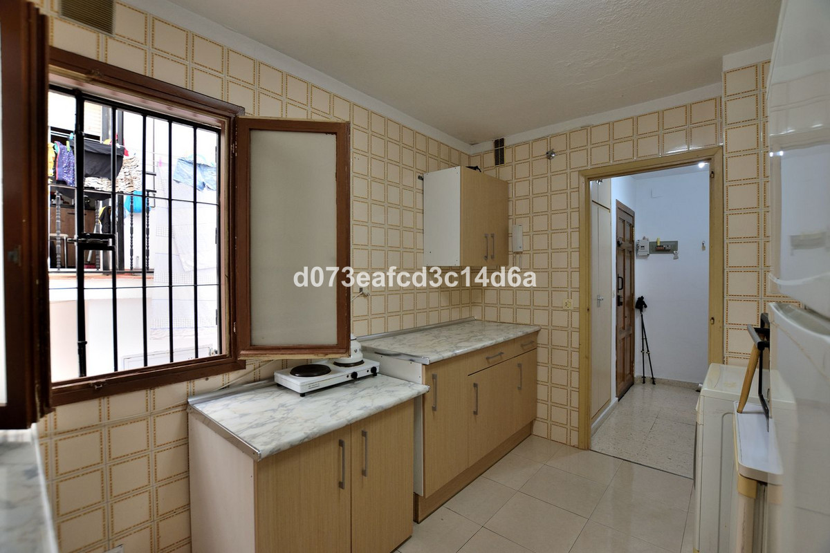 3 Bed Apartment for sale in Ronda Costa Del Sol, Málaga, Spain