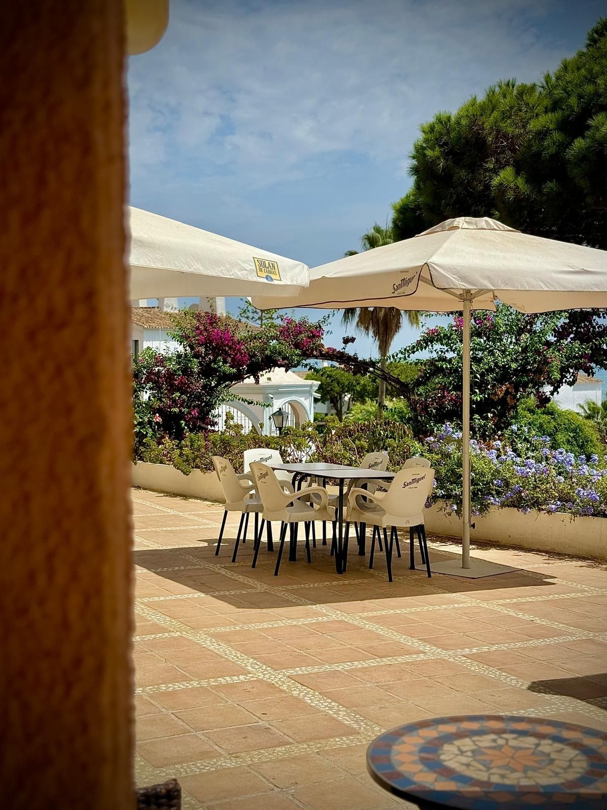 2 Bed Apartment for sale in Calahonda Costa Del Sol, Málaga, Spain