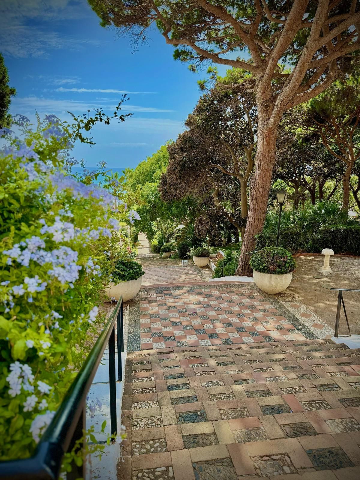 2 Bed Apartment for sale in Calahonda Costa Del Sol, Málaga, Spain