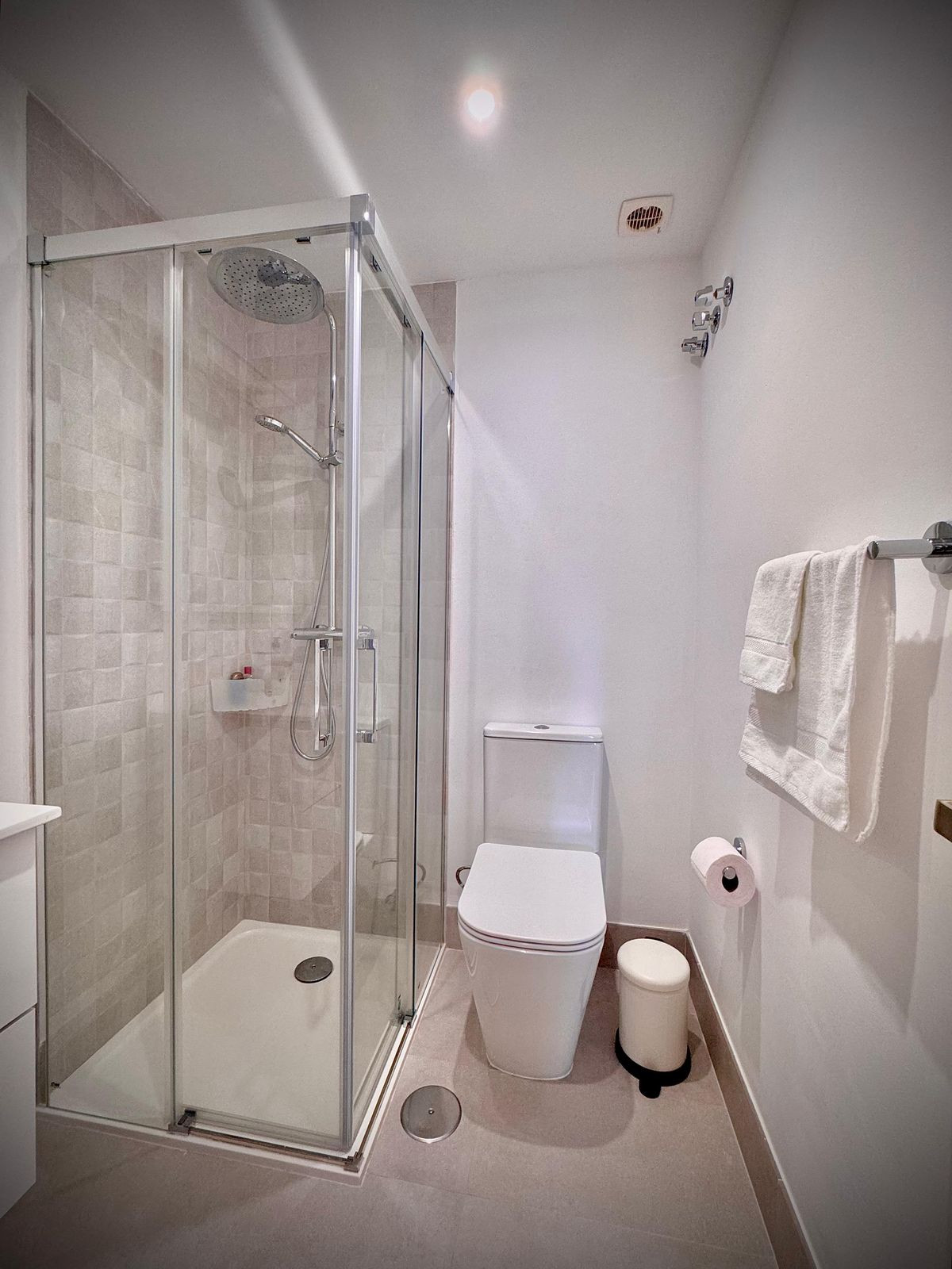 2 Bed Apartment for sale in Calahonda Costa Del Sol, Málaga, Spain