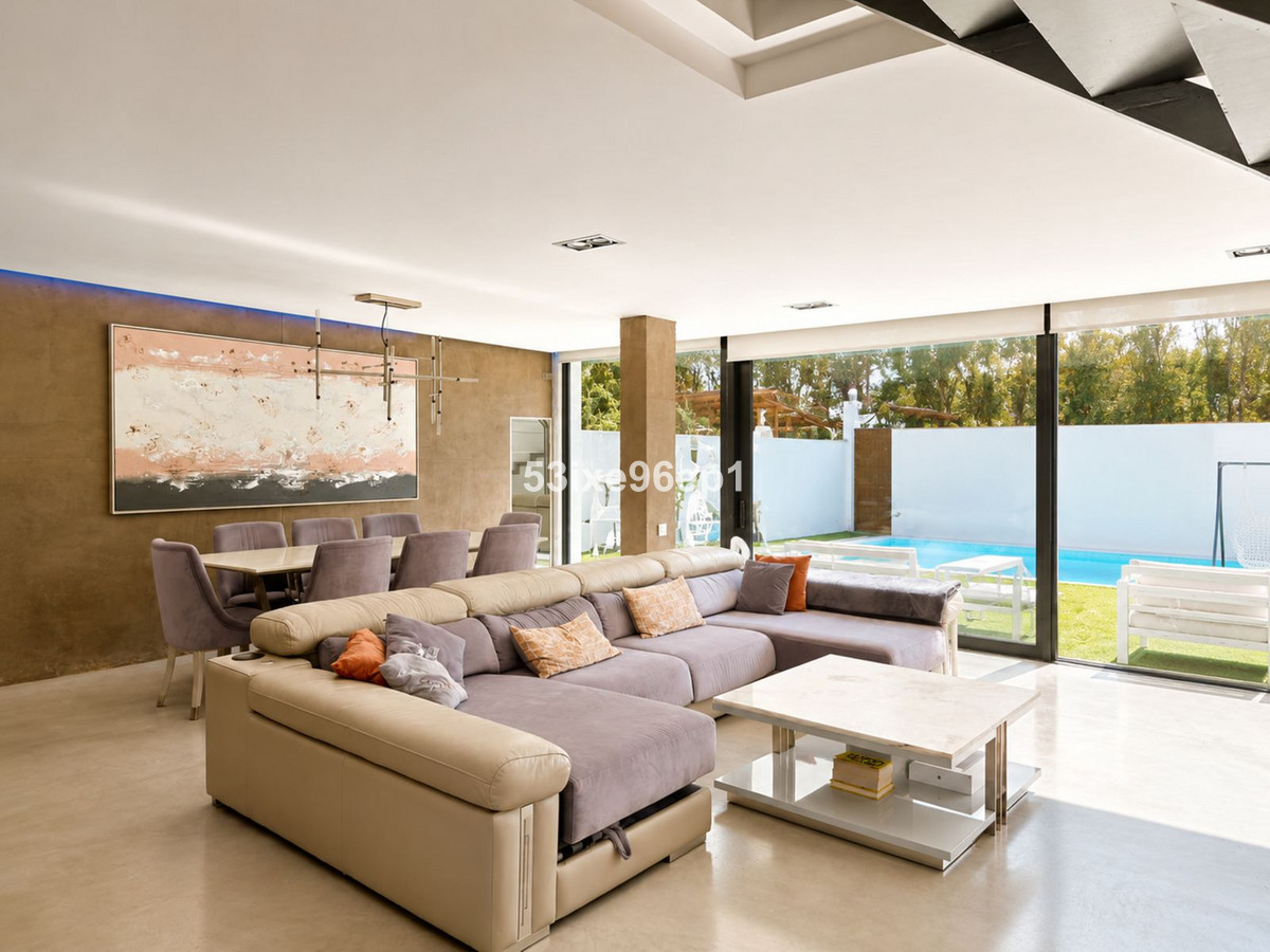 3 Bed Townhouse for sale in Nueva Andalucía Costa Del Sol, Málaga, Spain