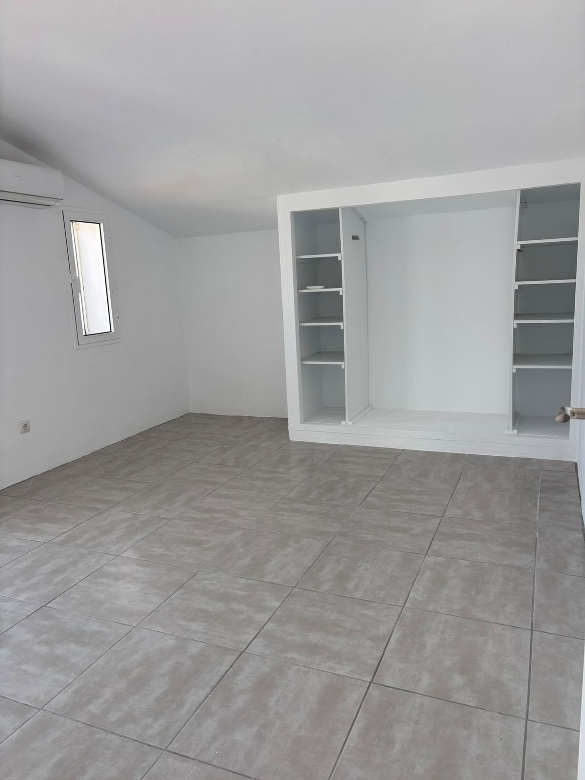 2 Bed Townhouse for sale in Estepona Costa Del Sol, Málaga, Spain