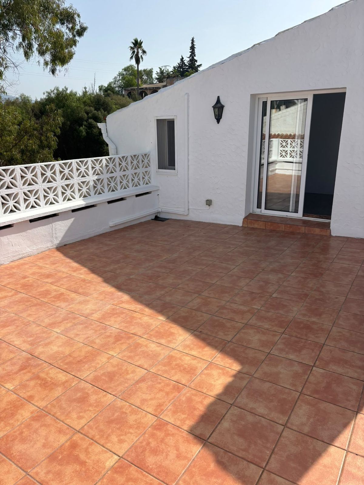 2 Bed Townhouse for sale in Estepona Costa Del Sol, Málaga, Spain