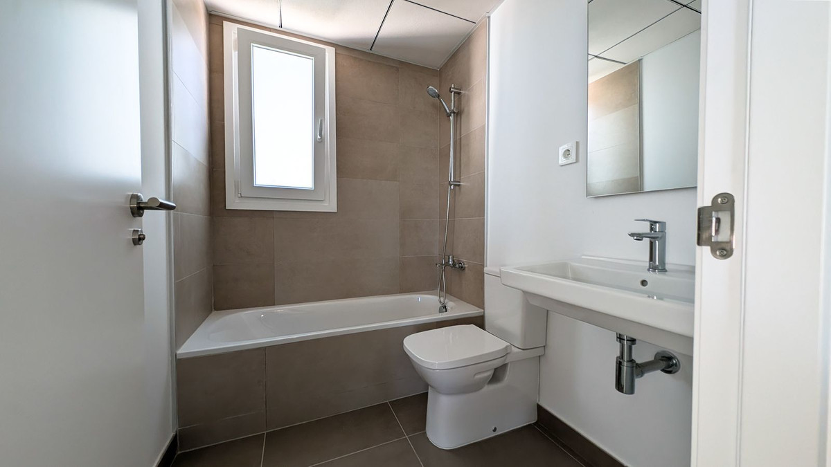 3 Bed Apartment for sale in Mijas Costa Del Sol, Málaga, Spain