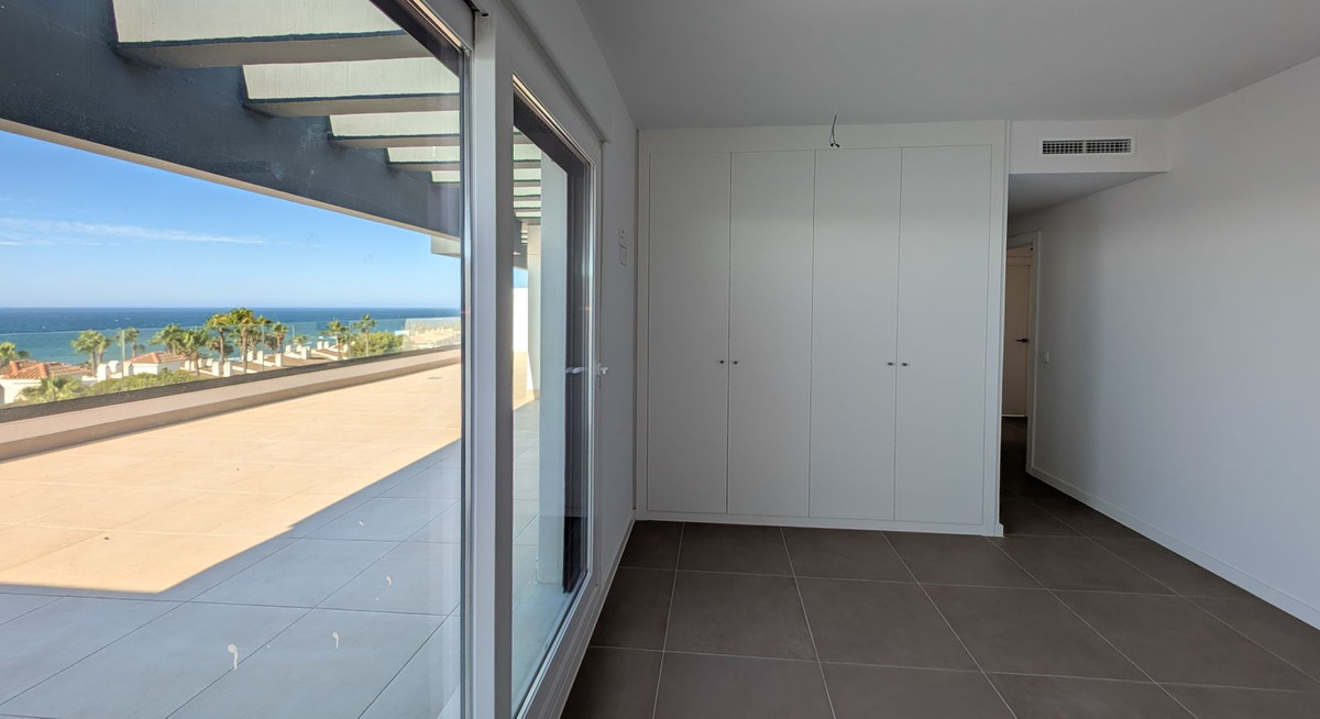 3 Bed Apartment for sale in Mijas Costa Del Sol, Málaga, Spain
