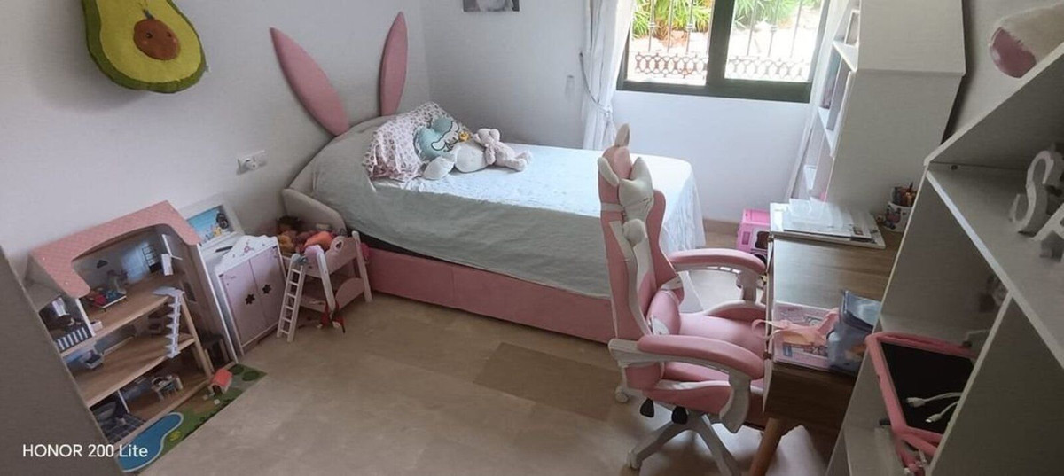 Se vende Apartamento Planta Media de 3 dormitorios en Costa Del Sol, Málaga, España