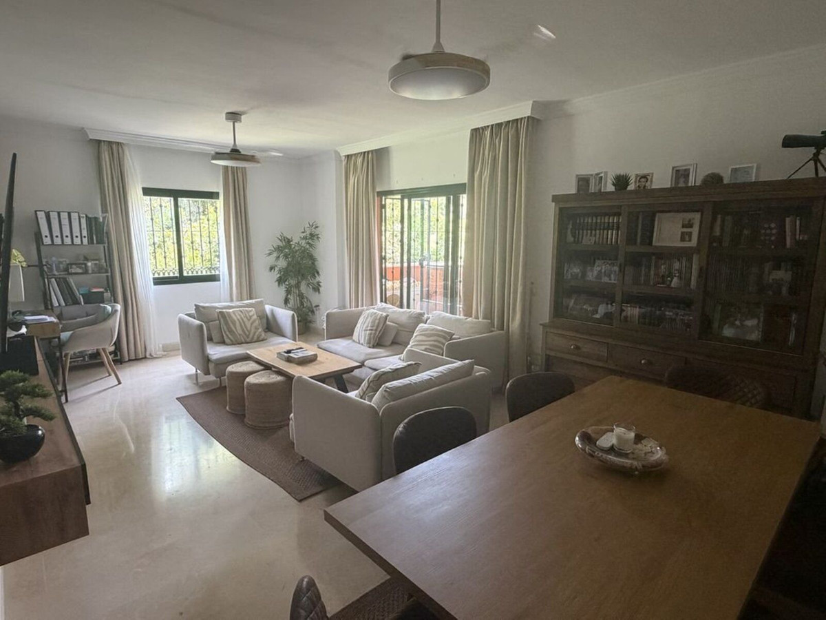 Se vende Apartamento Planta Media de 3 dormitorios en Costa Del Sol, Málaga, España